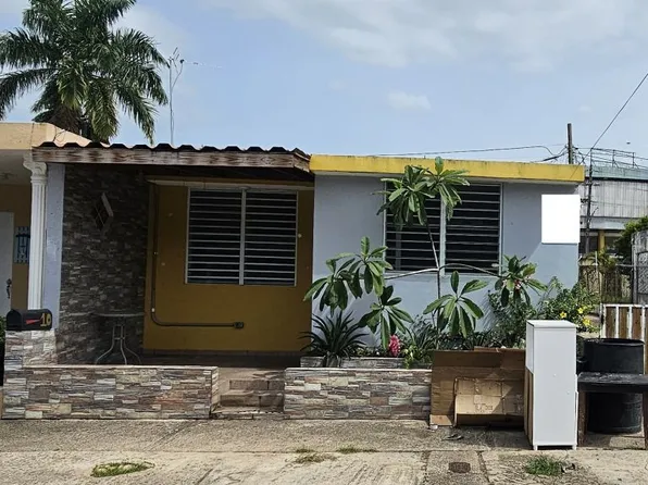 Urb, Manati, PR 00674