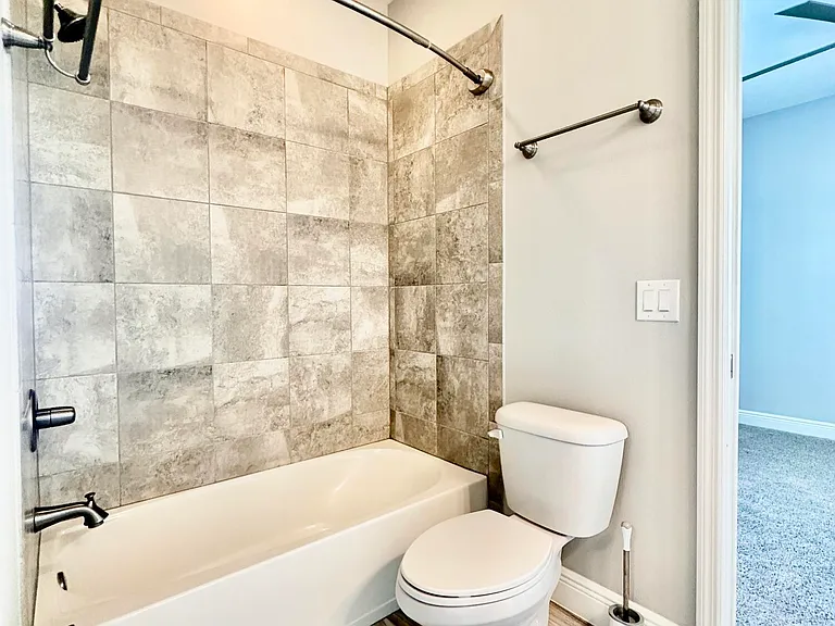 2523 Rodina Dr — Photo 42