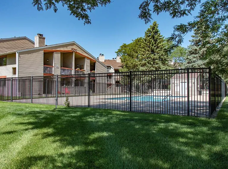 350 Shelard Pkwy #304 — Photo 10