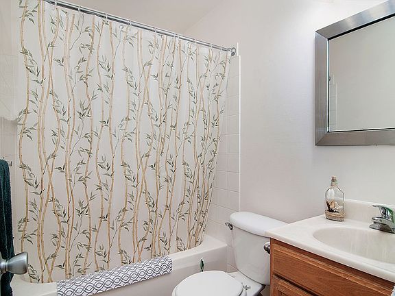 5th image of 1777 Thelborn Way