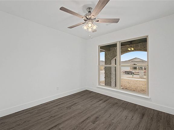 5th image of 3603 N Wiley Dr