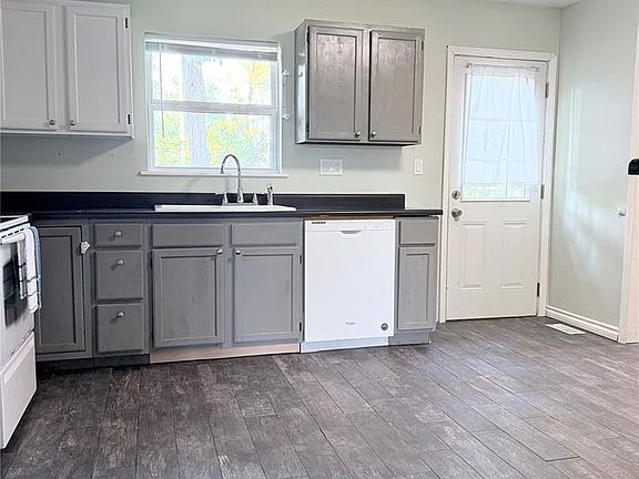 5th image of 580 Huntleigh Ct