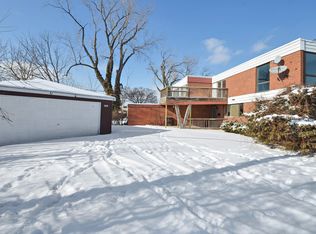 6750 N Central Park Ave, Lincolnwood, IL 60712