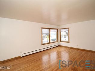 5300 W Addison St APT A3, Chicago, IL 60641