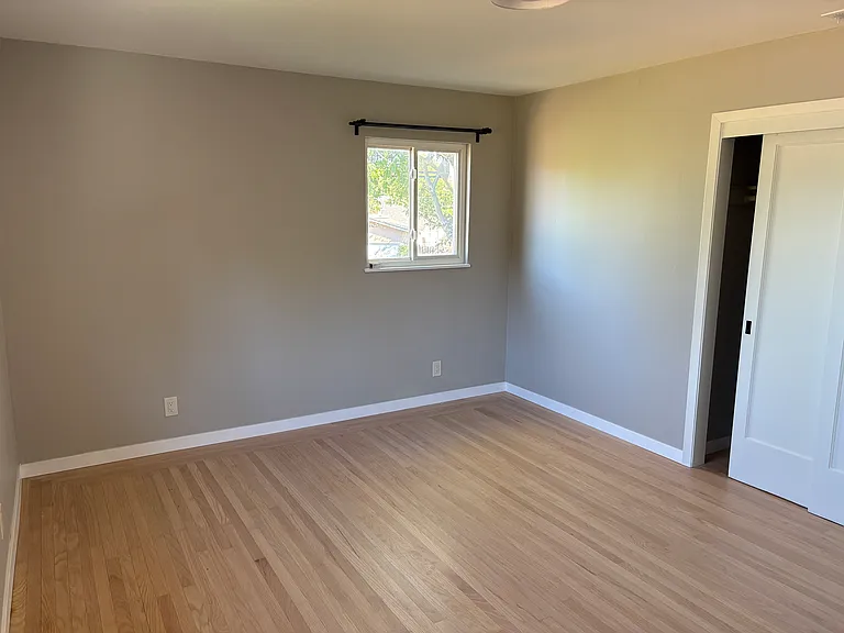 2300 Overlook Dr — Photo 6