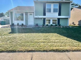 6108 Tuttle Hill Rd, Ypsilanti, MI 48197