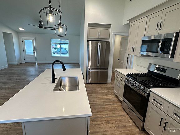 5th image of 422 Brentwood Dr