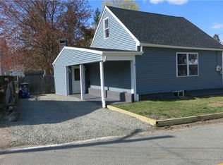 29 Hill St, Coventry, RI 02816