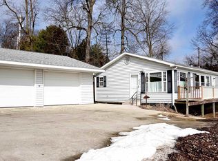 6865 W Orland Rd, Angola, IN 46703