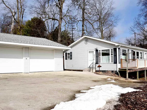 6865 W Orland Rd, Angola, IN 46703