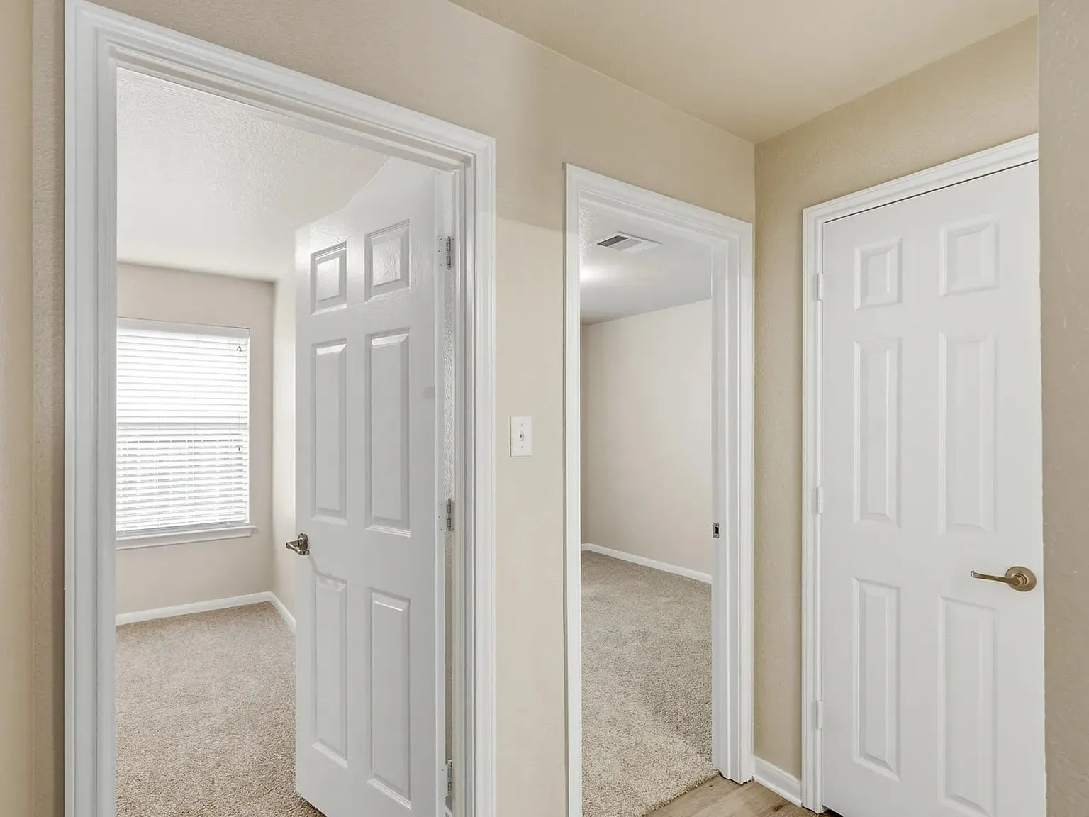 4 bed, 1784 sqft, $2,400 — Photo 4