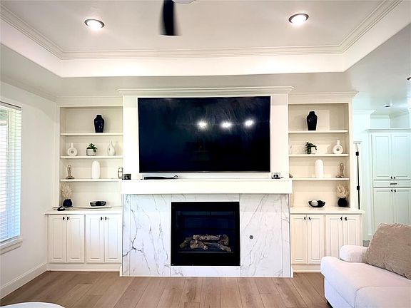 4th image of 15813 Langley Way