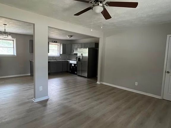 2nd image of 2922 Panhandle Cir