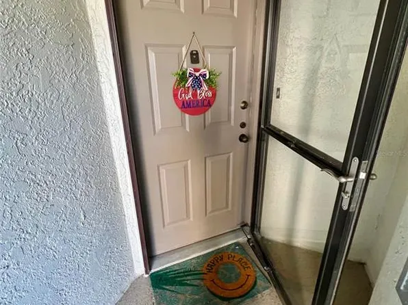 1328 Pasadena Ave S APT 308, South Pasadena, FL 33707