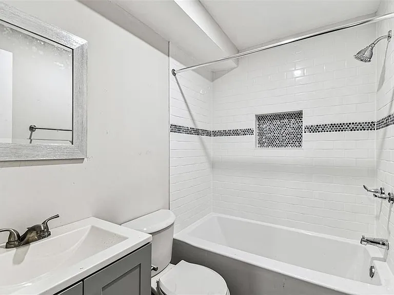 1006 E 26th Ave #1 — Photo 42