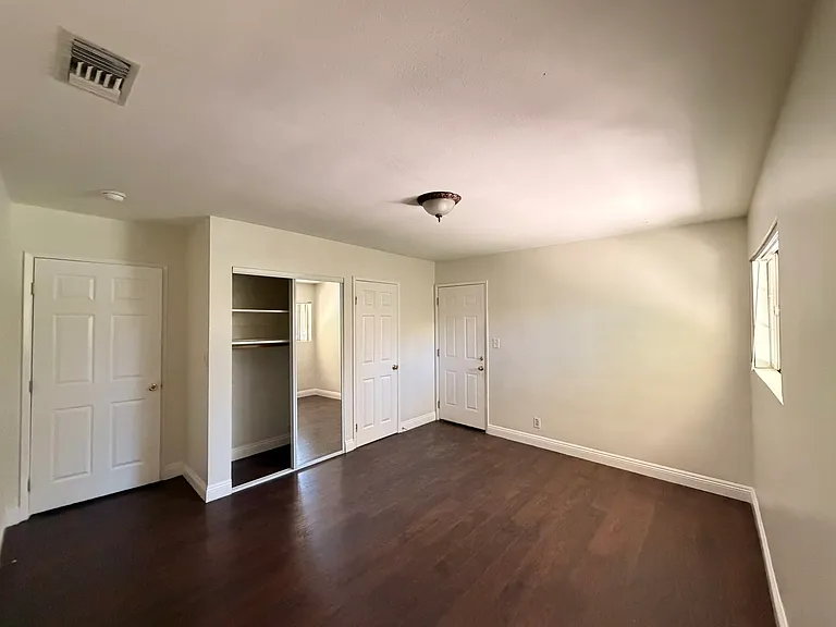 5249 Topanga Canyon Blvd — Photo 6