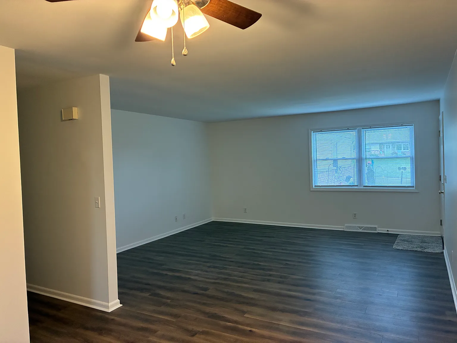 2 bed, 1.5 bath, 950 sqft, $1,375 — Photo 4