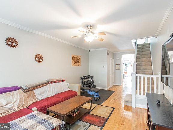4th image of 1810 N Union St