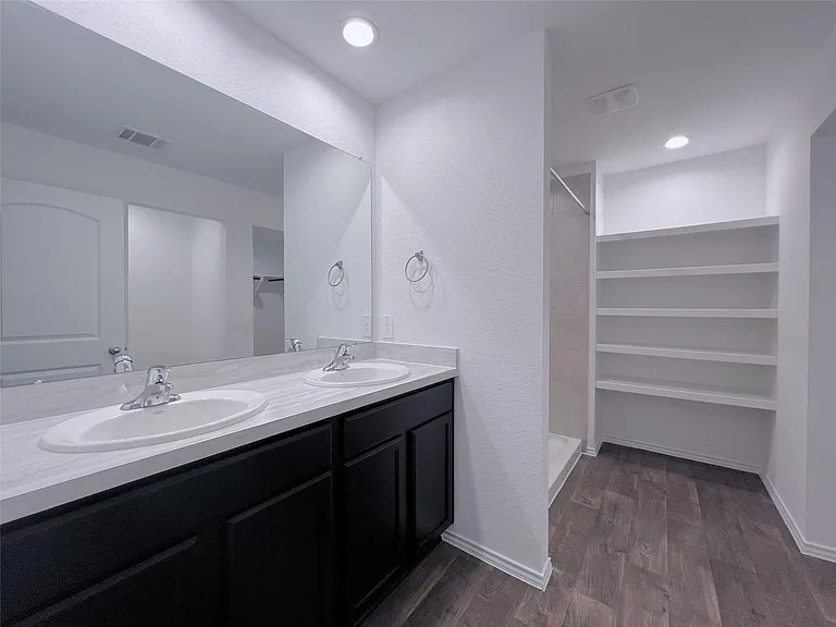 21227 Alder Oaks Dr — Photo 15
