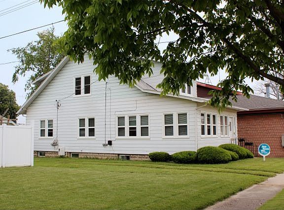 2nd image of 111 Garden St