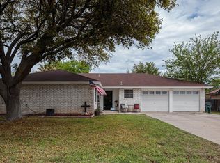105 King Richards Pl, Del Rio, TX 78840