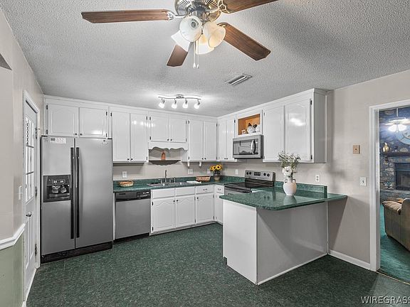 5th image of 141 Birch Ct