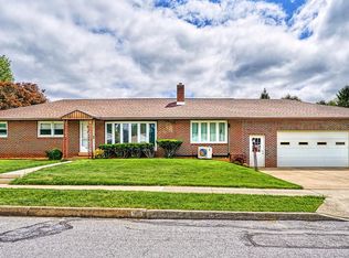 915 30th St, Camp Hill, PA 17011