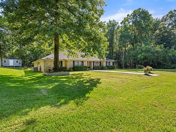 5th image of 15428 Charlotte Ann Ln