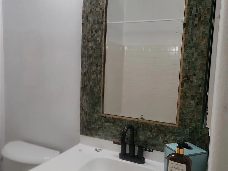 11465 N Oxford Ln — Photo 8