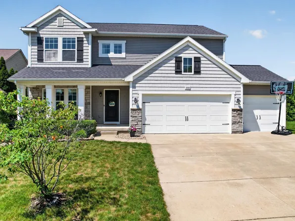 2333 Willow Ln, Grand Blanc, MI 48439