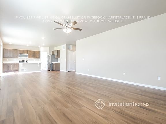 5th image of 422 Elbert St