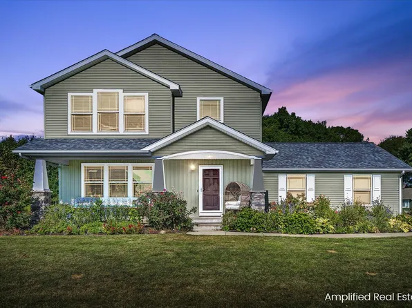 931 Oak Brook Dr, Middleville, MI 49333