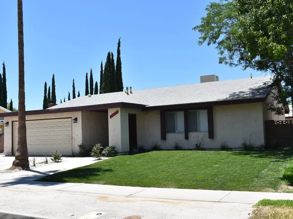 37931 29th St E, Palmdale, CA 93550