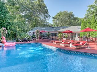 33 Donellan Rd, Hampton Bays, NY 11946