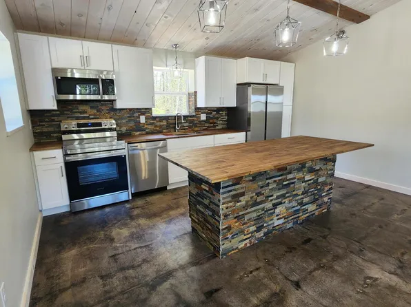 24 Oak Pond Road, Canaan, ME 04924