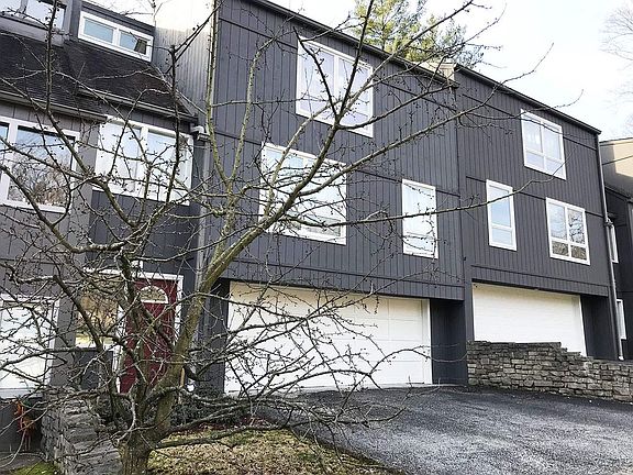 2nd image of 2917 W Winterberry Ct
