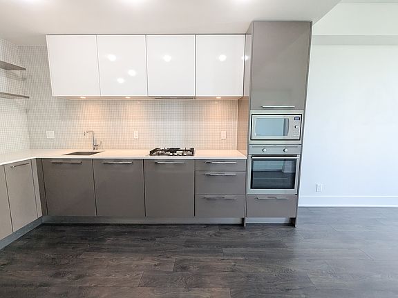 2nd image of 901 10th Ave SW #603