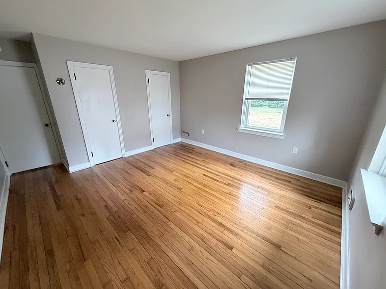 143 E Lincoln Ave — Photo 10