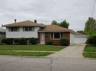 9300 Wildwood Dr, Highland, IN
