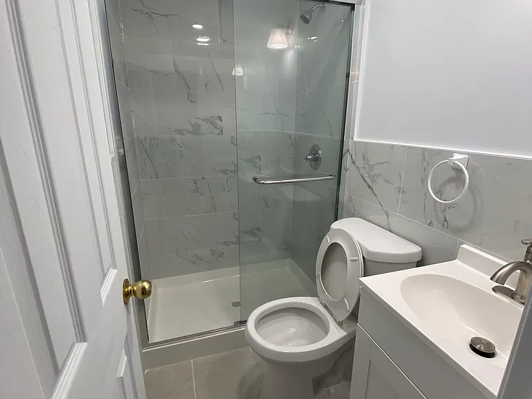 230 Jules Ave #B — Photo 6