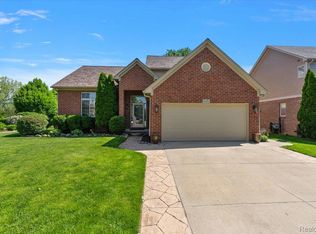8698 Paul Dr, Washington, MI 48094