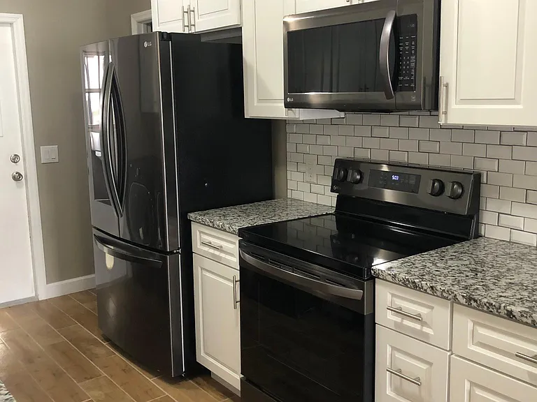12347 Tavares Ridge Ln — Photo 2