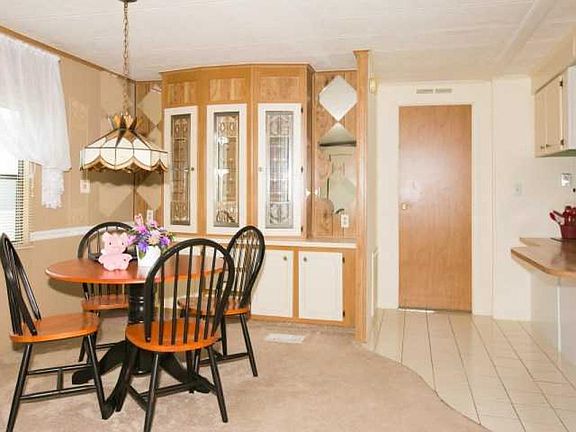 4th image of 525 Royal Tern Dr