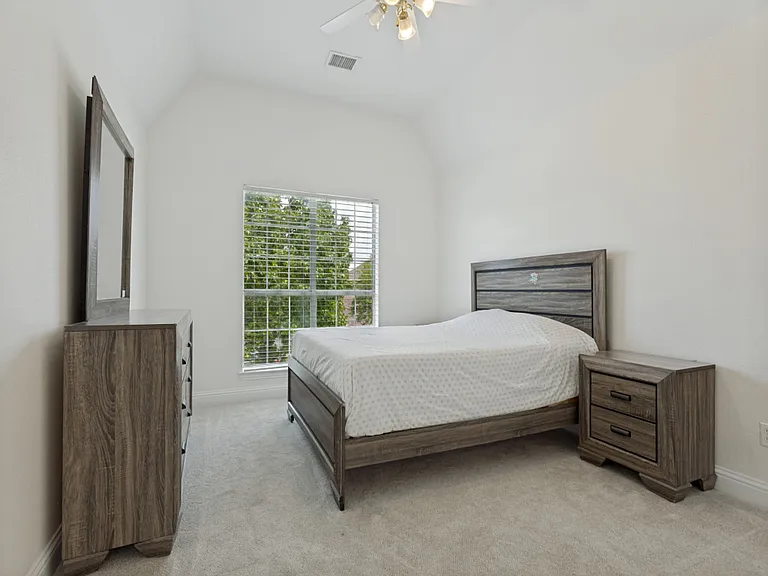 729 Driftwood Dr — Photo 14