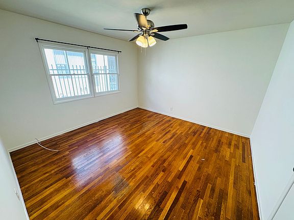 3rd image of 1246 N Orange Dr APT 2