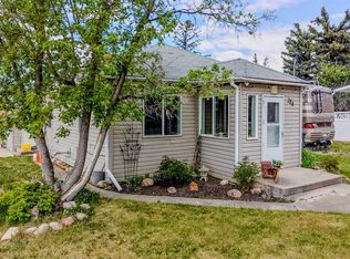 254 N 200th St W, Raymond, AB T0K2S0