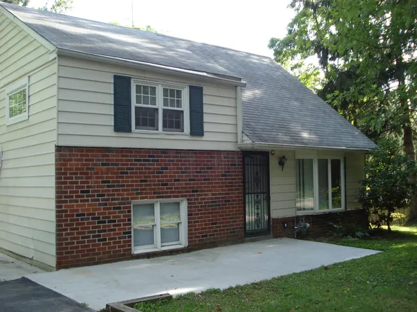 697 Old Marple Rd, Media, PA 19064