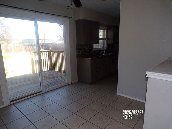 5th image of 2803 NW 23rd St