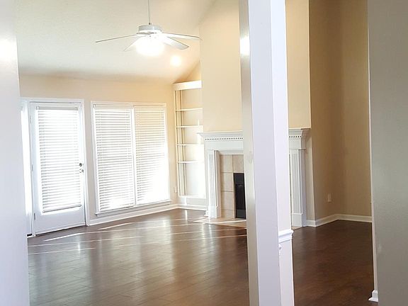 4th image of 9346 Sarsen Dr