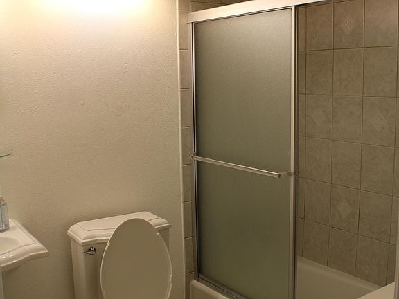 5th image of 53301 Warden Ave